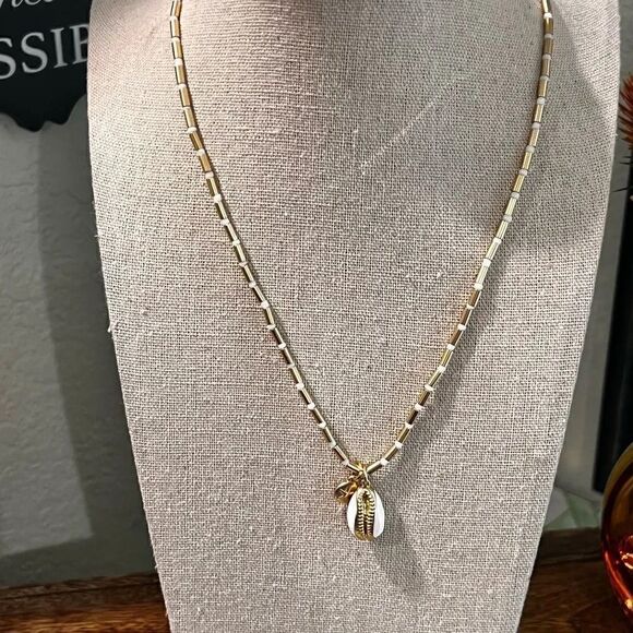 NWT Lucky Brand Gold Shell Motif Pendant Necklace, 18" + 2" Extender #LBNk2 - Picture 5 of 8